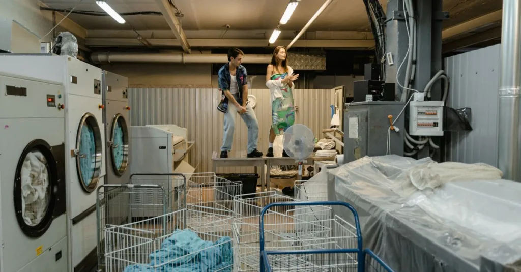 découvrez les causes possibles du bruit fort de votre machine à laver et comment y remédier pour un fonctionnement silencieux et efficace.