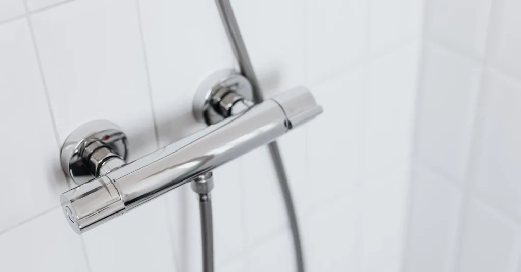 découvrez comment réparer un robinet de douche qui fuit avec nos conseils pratiques et faciles à suivre. économisez de l'eau et évitez les dégâts grâce à nos solutions efficaces.
